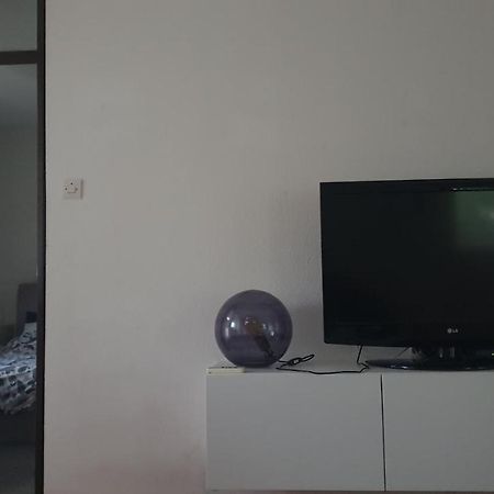 Apartment Sretni Dimnjacar Осиек Экстерьер фото