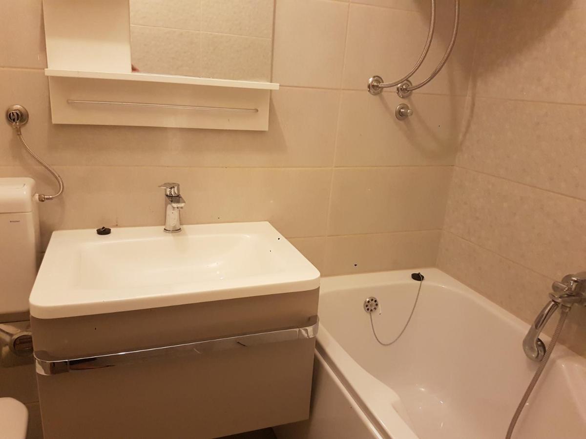 Apartment Sretni Dimnjacar Осиек Экстерьер фото